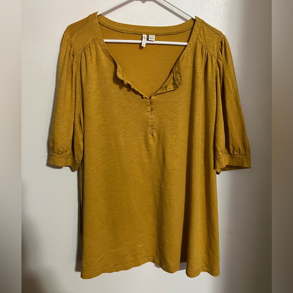 CATO Classic Henley Style Blouse V Neck with Buttons‎ Mustard Yellow Wms 22/24W